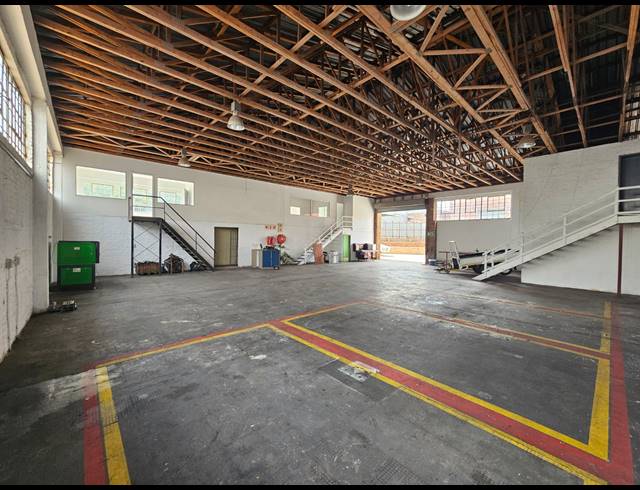548M² WAREHOUSE TO LET IN MEADOWDALE
